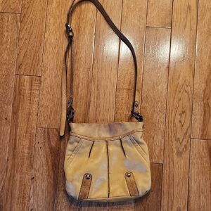 B. Makowsky Tan Pebbled Leather Crossbody Bag Soft Slouchy Shoulder Purse
